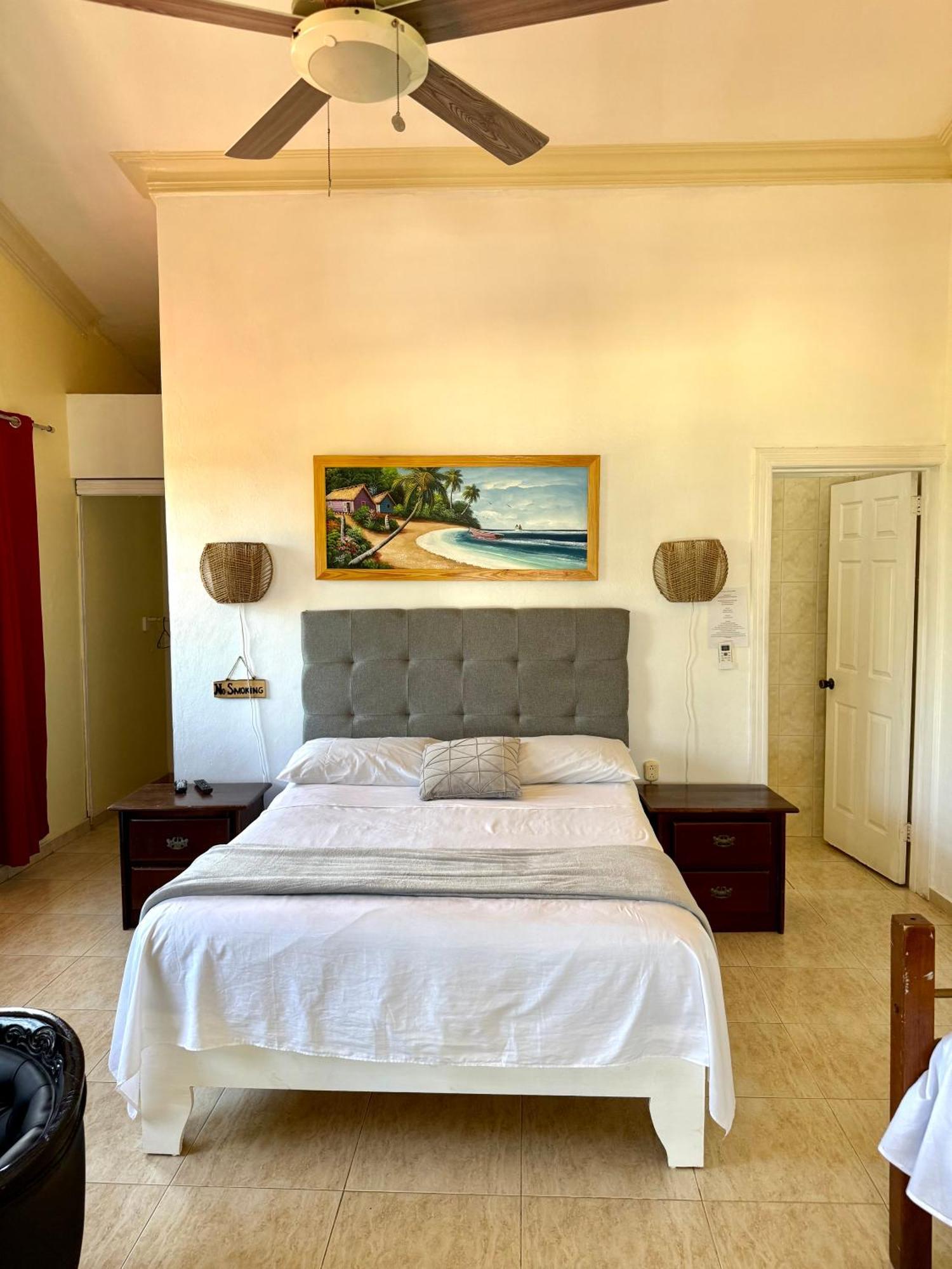 Hotel Al Mare Barahona Exterior photo